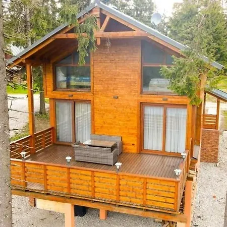 Sara Martinske Hole Horská chata *
