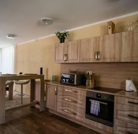 Sara Martinske Hole Chalet
